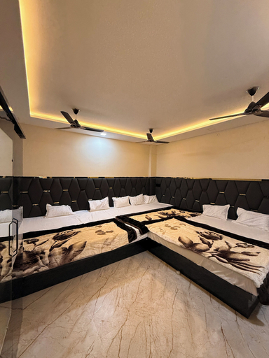 Room 4, hotel shivlok inn, Ujjain