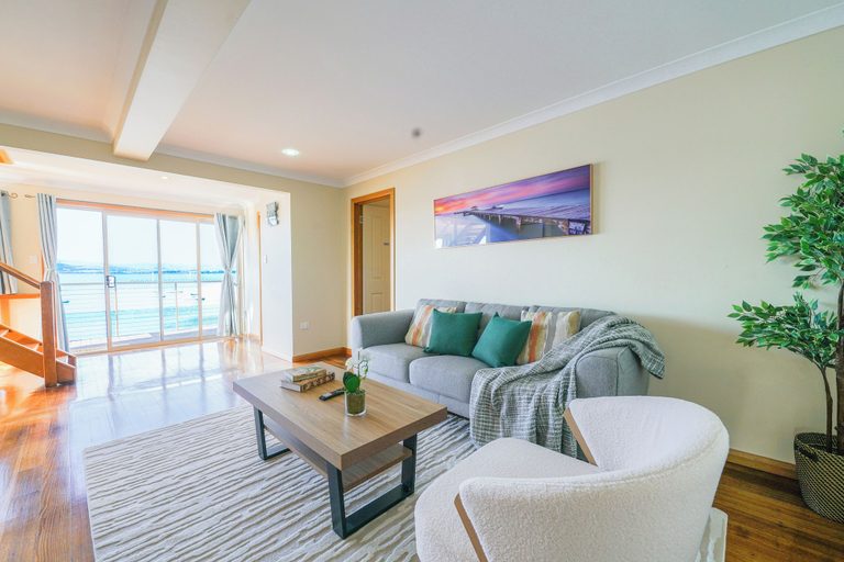 Living area 3, StayAU Riverfront Paradise Pet friendly, West Tamar - Pt A