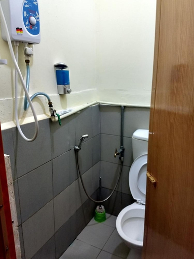 Bathroom 4, Kinabalu Poring Vacation Lodge - Hostel, Ranau