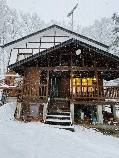 Front of property, &GREEN Guest House HAKUBA, Hakuba