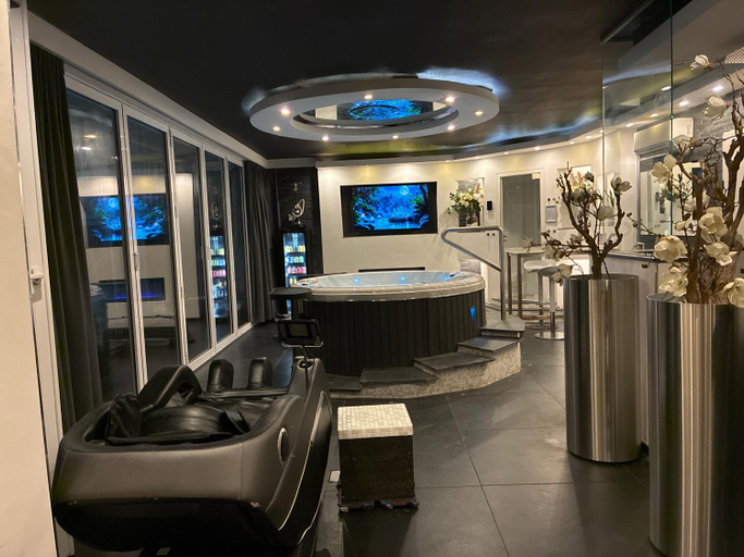 Food & Drinks 2, Bed & Wellness Angie, Almere