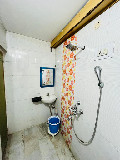 Bathroom 4, Hotel RP International, Patna