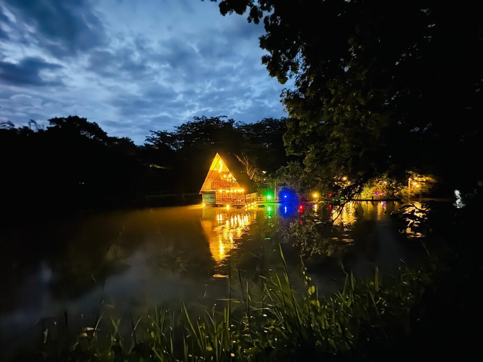 Miscellaneous 3, Stone Carving Resort, Embilipitiya
