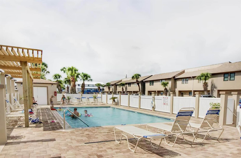 Sport & Beauty, Sugar Beach F-27, Escambia