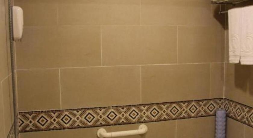 Bathroom 4, Jinrong International Hotel, Shanghai
