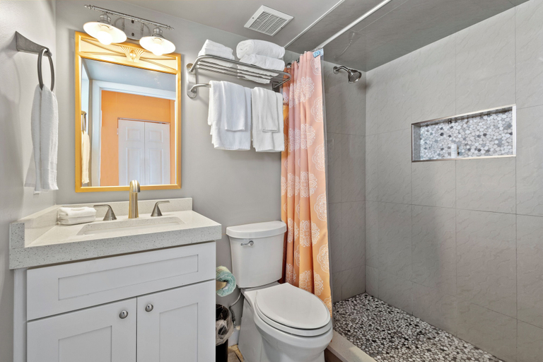 Bathroom, Oceanfront Inn Room #24- Ocean View Balcony, 2 Full Beds, Saint Lucie