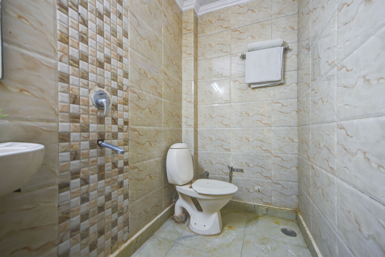 Bathroom 4, HOTEL REPOSE VILLA, Delhi