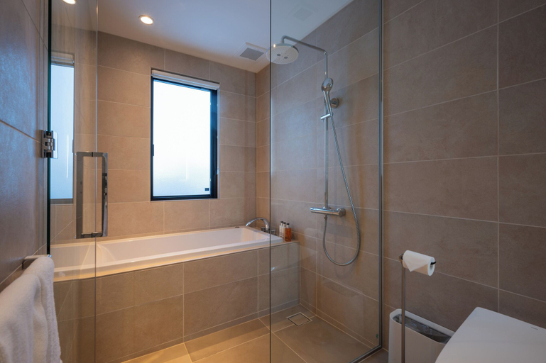 Deep soaking bathtub 4, Mokuren by H2 Life, Niseko