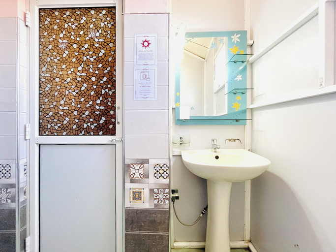 Bathroom 3, Rivinson, Negombo