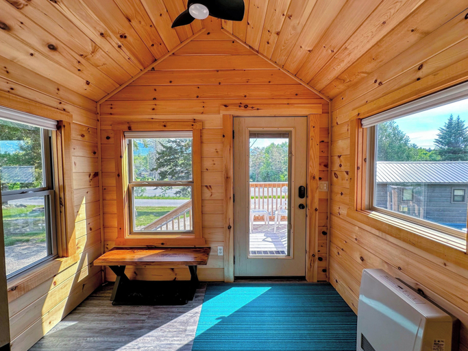 Interior 2, Bmv8 Tiny Home Topline, Coos