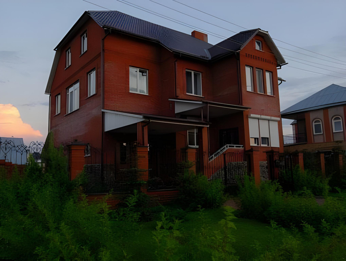 Exterior & Views