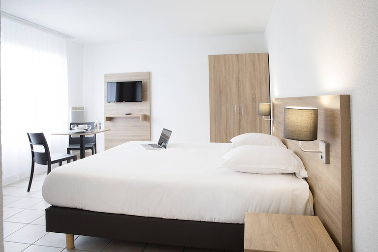 Bedroom 3, Comfort Aparthotel Divonne La Versoix, Ain