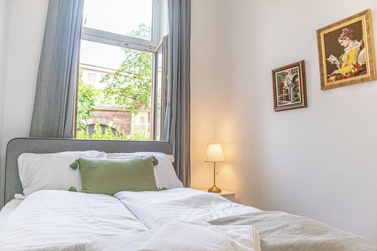 View from room, Comfy Stay Near AKH Perfect For Traveler, Wien