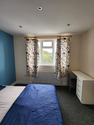 Bedroom, Beautiful Cozy Room, London