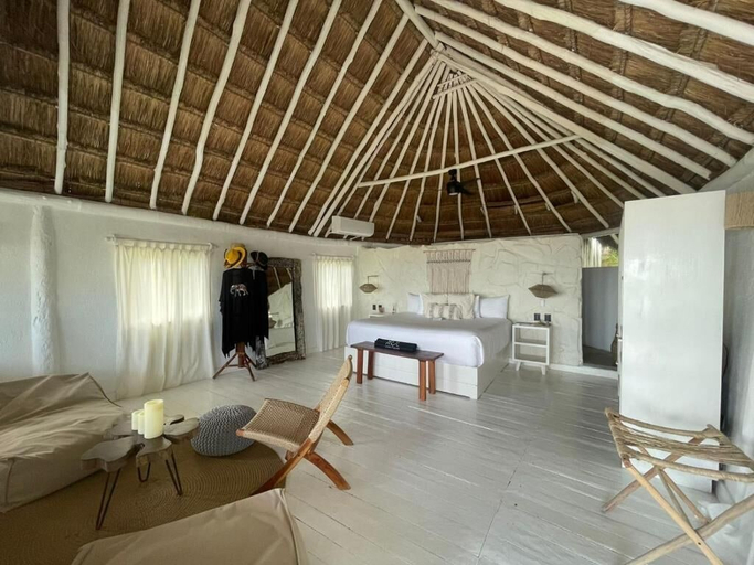 Room 4, Hotel Qamar Lux, Cozumel