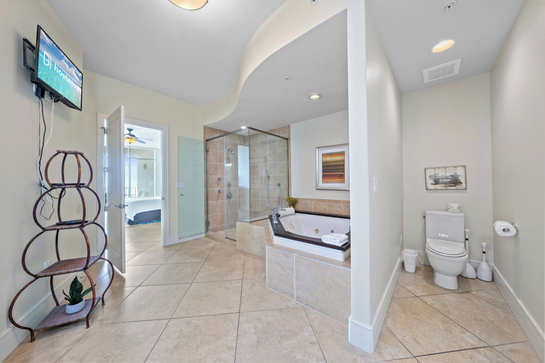 Bathroom 2, Turquoise Place Beachside Retreat, Baldwin