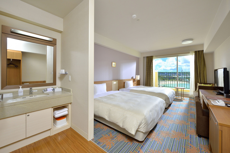 Bedroom 3, Vessel Hotel Campana Okinawa, Chatan