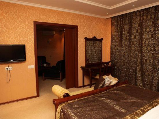 Others 3, Hotel Kiev, Samara