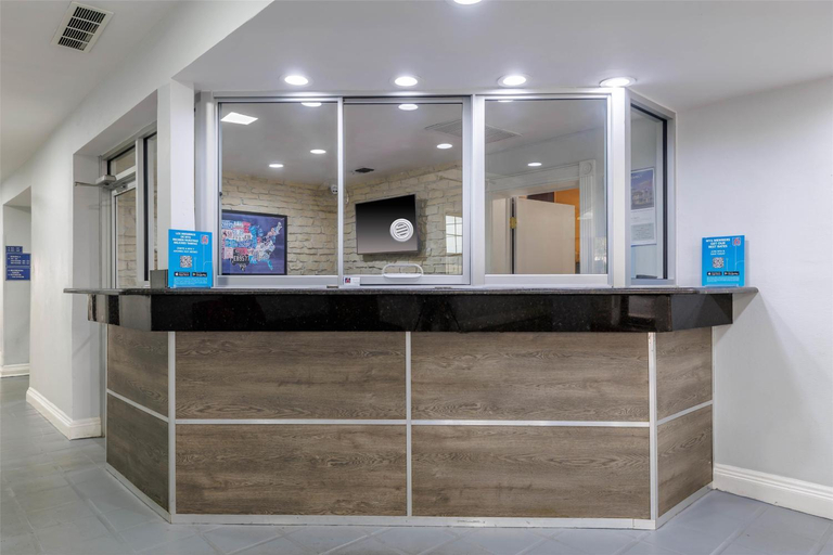 Public Area 3, Studio 6 Suites - Dallas, TX - Downtown, Dallas