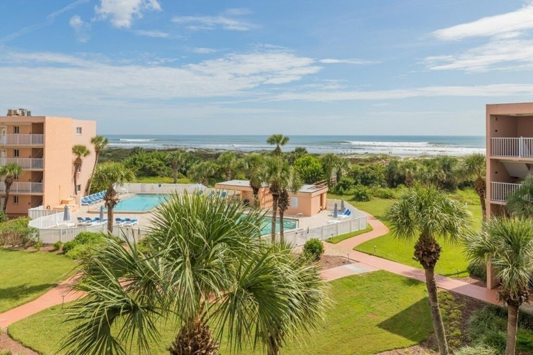 Pool 2, Stbt 405: Beachside Condo With Pool & Elevator 2 Bedroom Condo, Saint Johns