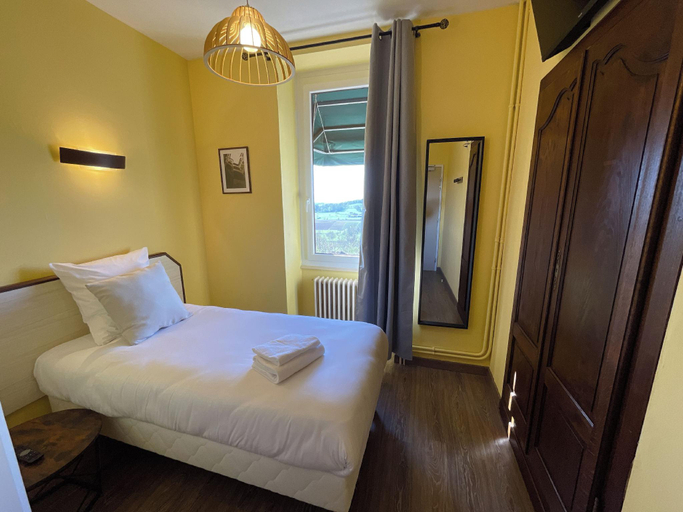 Bedroom 4, La chaumette, Jura