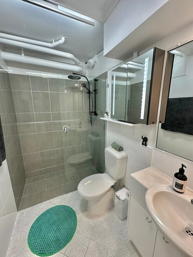 Bathroom 5, Westend Central Apartments, Brisbane