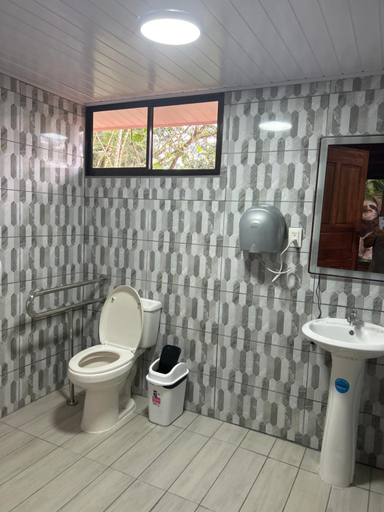 Bathroom 3, Hotel Pedacito de Cielo, San Carlos