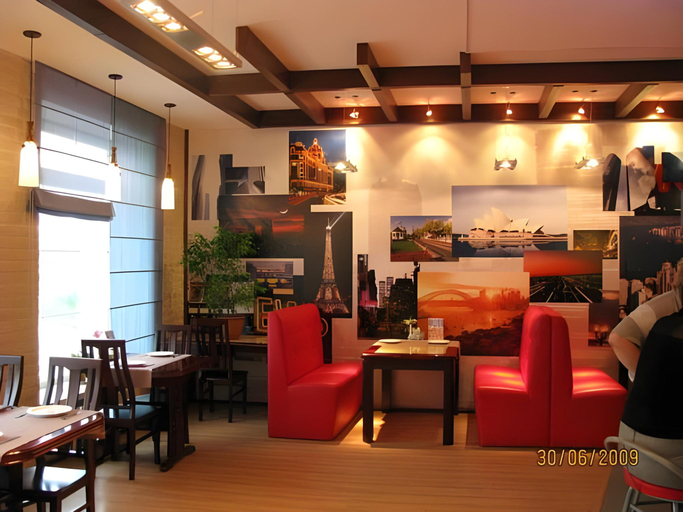 Food & Drinks, Motel Negus, Artem gorsovet