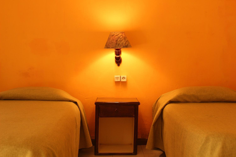 Others 5, Hotel Ventura