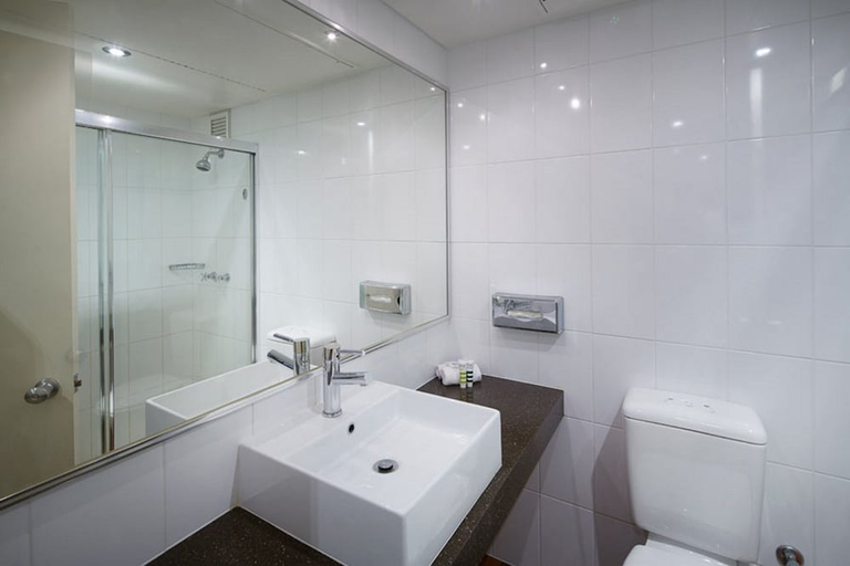 Bathroom, Mercure Maitland Monte Pio, Maitland