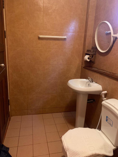 Bathroom 2, Baan Aew Pai, Pai