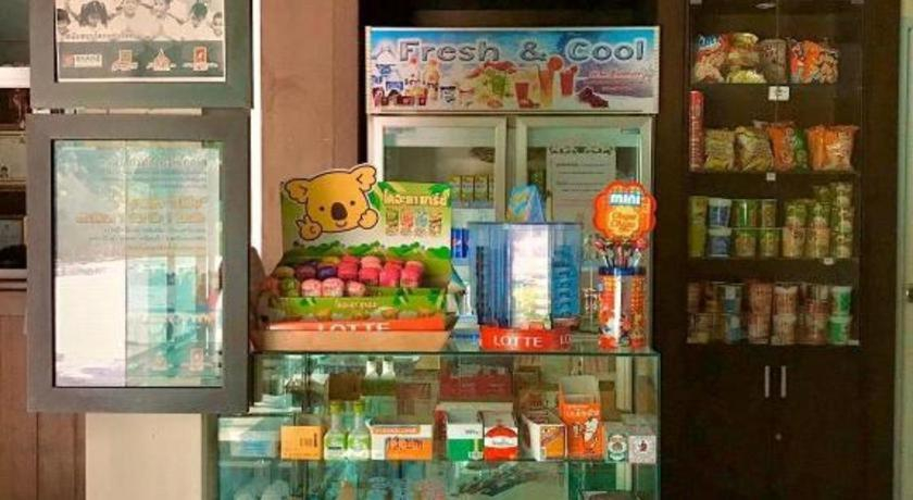 Food & Drinks 5, huern che ta one, Muang Phrae