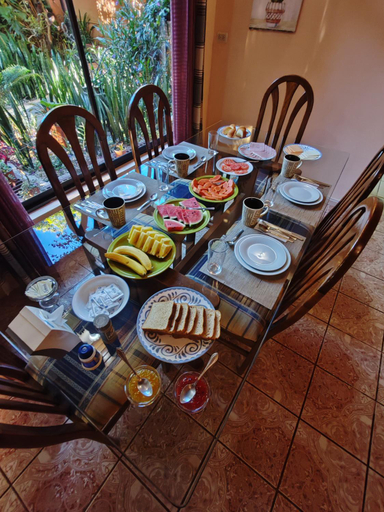 Food & Drinks, Mi Casa Su Casa Monteverde, Puntarenas
