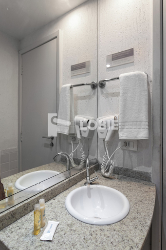 Bathroom 3, Lobie Queen Ipanema, Rio de Janeiro