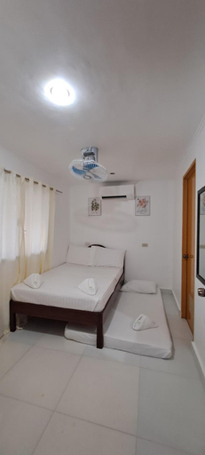 Bedroom 4, la caballa beach resort bar & grill, Aborlan
