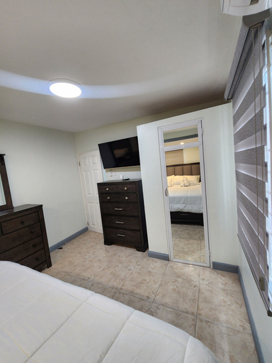 Room 2, Norwick Bliss