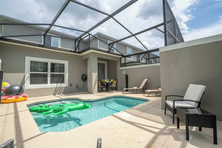 Primary image, Stunning 4Bd W/ Pool @ Storey Lake 4239, Osceola