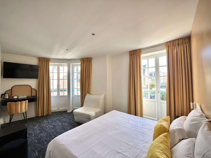 Bedroom 3, Comfort Hotel Dinard Balmoral, Ille-et-Vilaine