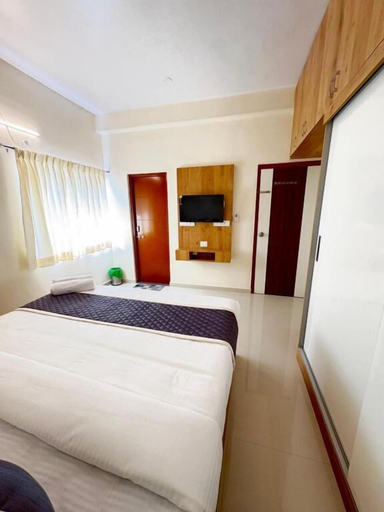 Room 2, Sai Grand Villas and Hotel, Bangalore
