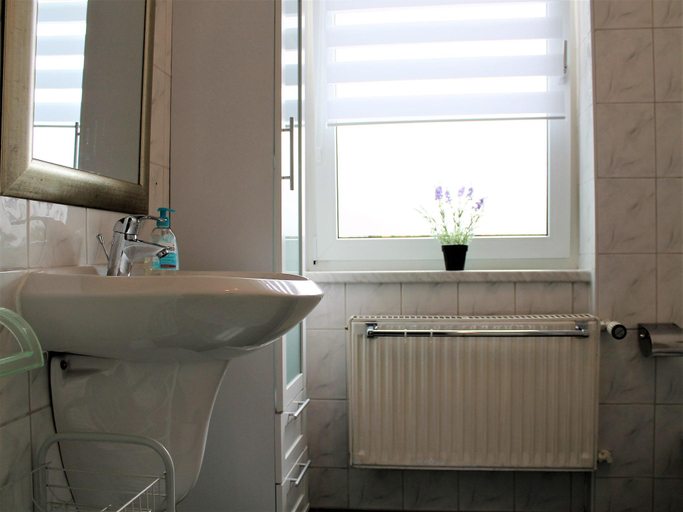 Bathroom 4, Ferienwohnung Sommergluck in Proseken, Nordwestmecklenburg