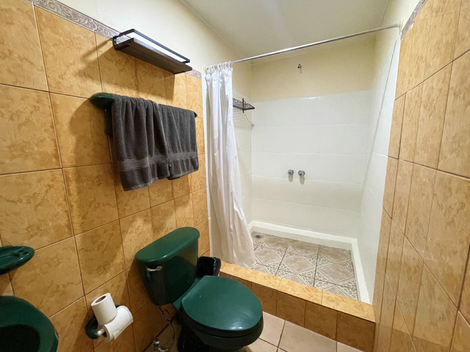 Bathroom 2, Brisa Del Mar, Garabito