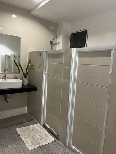 Bathroom 3, Be-ing Suites Davao, Davao City