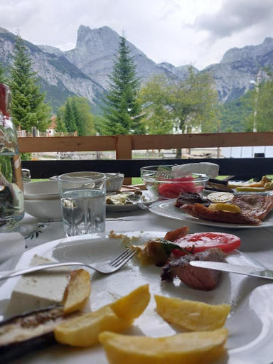 Food & Drinks 3, Villa KRONI, Shkodrës