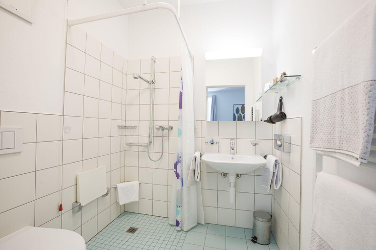 Bathroom 3, Ca' del Borgo, Rooms & Suites, Bernina
