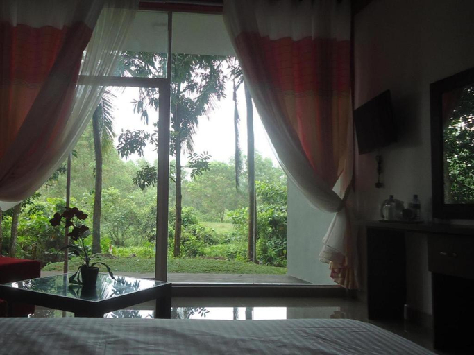Bedroom 2, Bridge Hotel Negombo, Divulapitiya