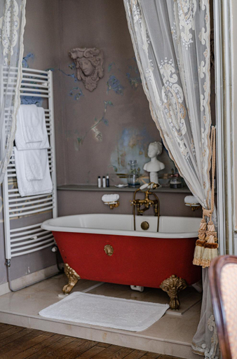 Bathroom 3, Chateau La Creuzette, Creuse