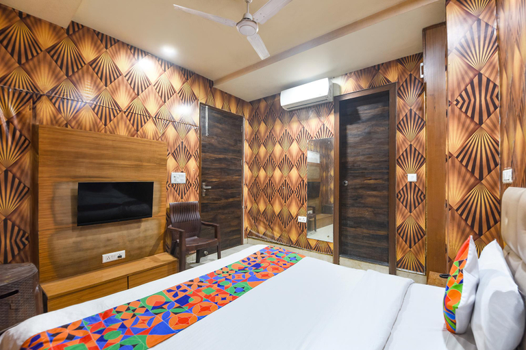 Bedroom 5, Fabhotel Royal Residency Sector 11, Faridabad