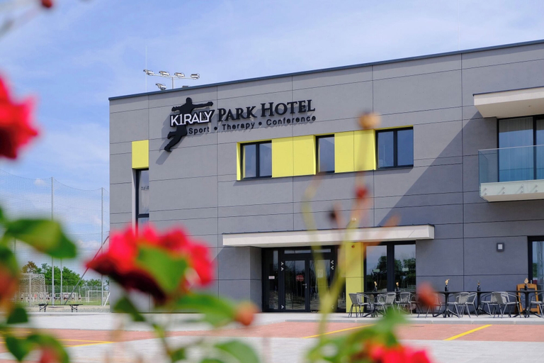 Exterior & Views 2, Kiraly Park Hotel, Szombathely