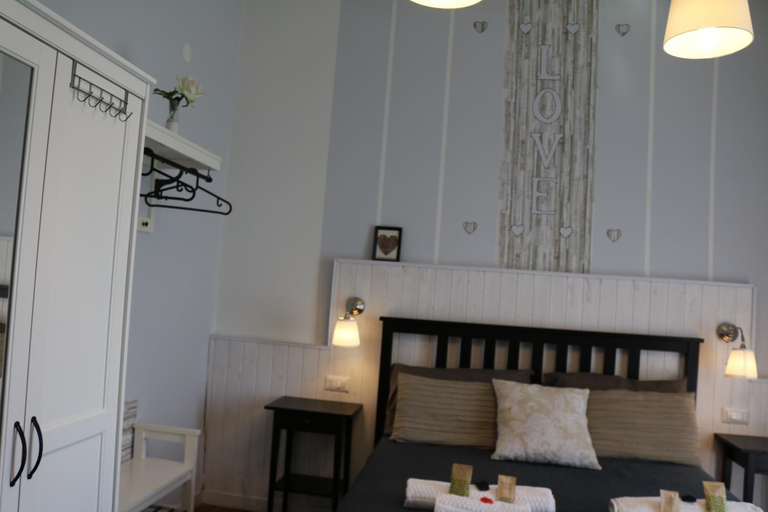 Others 3, B&B IRNUM, Salerno