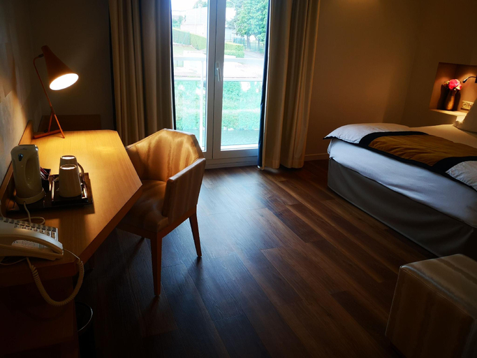 Bedroom 2, Le Konine - Montceau Les Mines, Saône-et-Loire